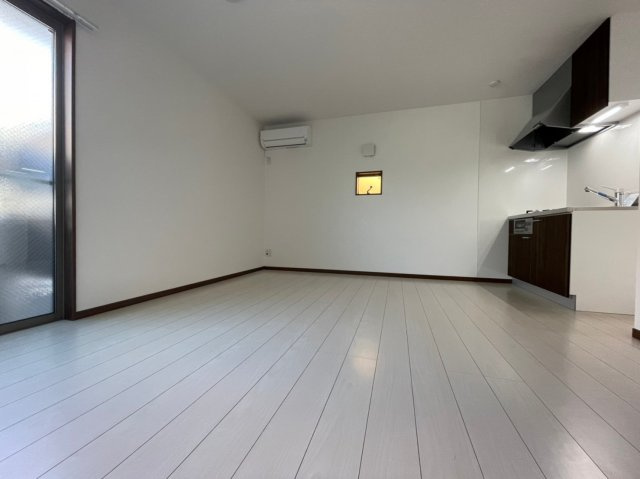 ワコーレヴィアーノ垂水塩屋町の居間・リビング