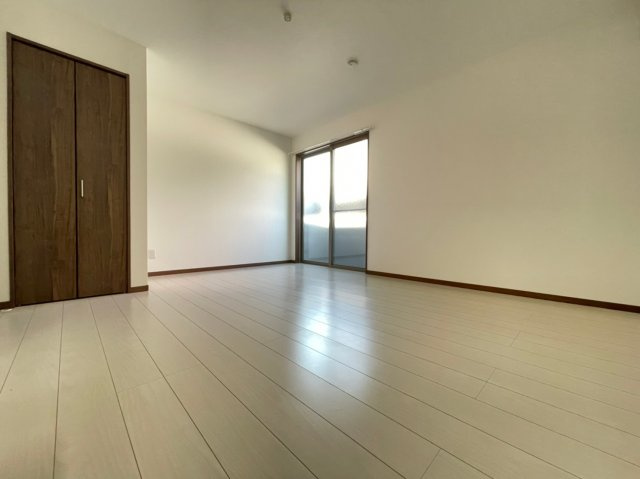 ワコーレヴィアーノ垂水塩屋町の寝室