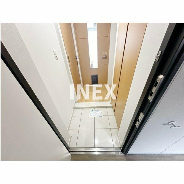 横浜市西区戸部町１丁目の賃貸マンションの玄関