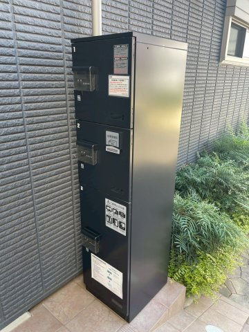 SAKURA TERRACE　YOYOGI　B棟のエントランス