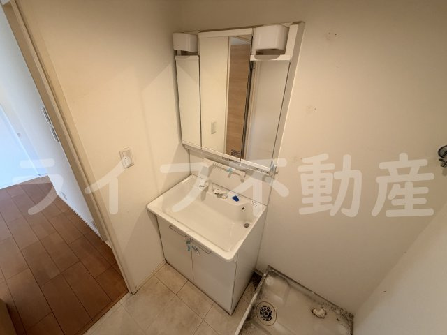 アルファB棟の独立洗面台|朝の身支度には欠かせない独立洗面化粧台