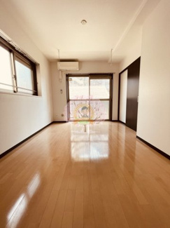 【居間・リビング】 | アーサクラスト横浜 | 別部屋参考写真