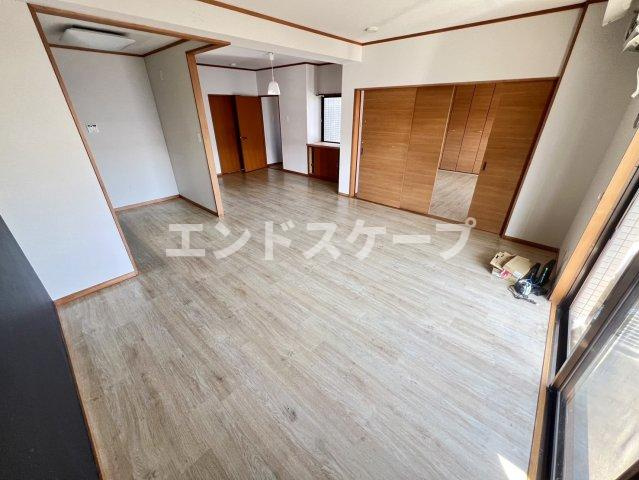 チェルキオ南町の居間・リビング|高崎、前橋のお部屋探しはエンドスケープまで！お客様の理想お聞かせ下さい♪