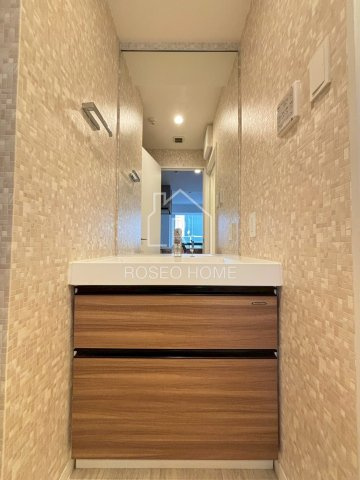 エムヒルズ南森町の洗面所|同マンション別部屋：参考写真