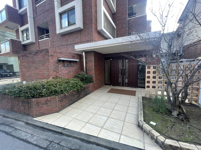 ピエールボレ室見　室見小学校区のエントランス|ピエールボレ室見