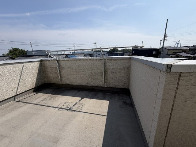 各務原市川島緑町３丁目のバルコニー