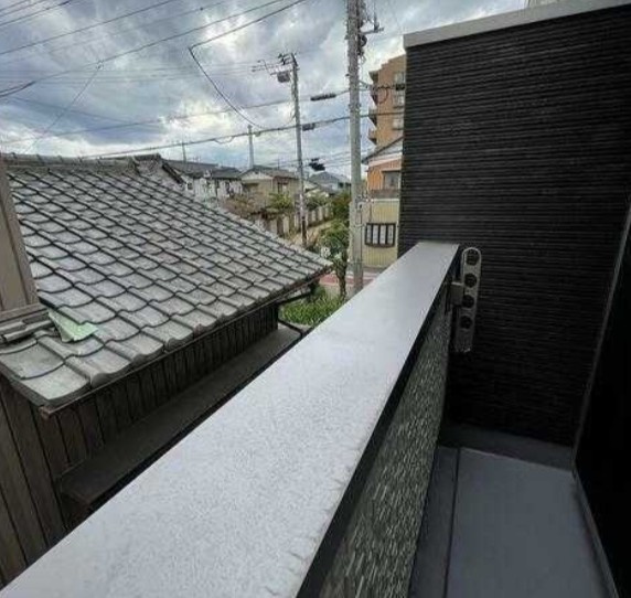 市川市本行徳のアパートのバルコニー