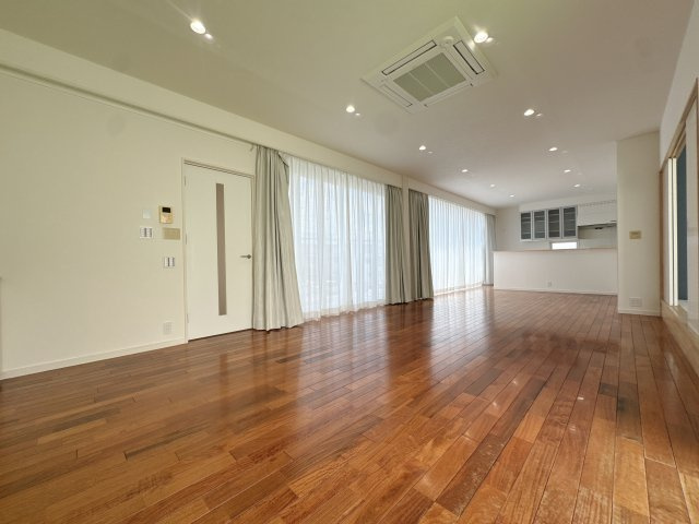 【居間・リビング】 | 早良区原６丁目　中古一戸建☆仲介手数料無料☆