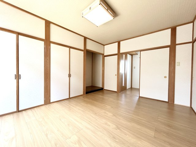 中古住宅　木戸町の洋室