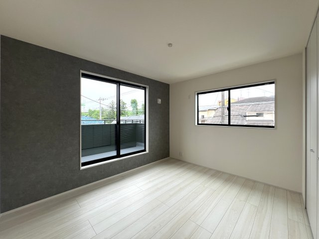 回遊しまくれる間取り！！鬼ごっこしてもいいけどキッチンは危ないからダメよ！！な【緑区長津田みなみ台7丁目新築戸建】の洋室|洋室です