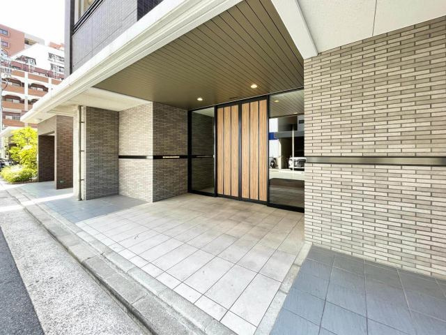 RJRプレシア博多駅前　東住吉小学校区のエントランス|RJRプレシア博多駅前