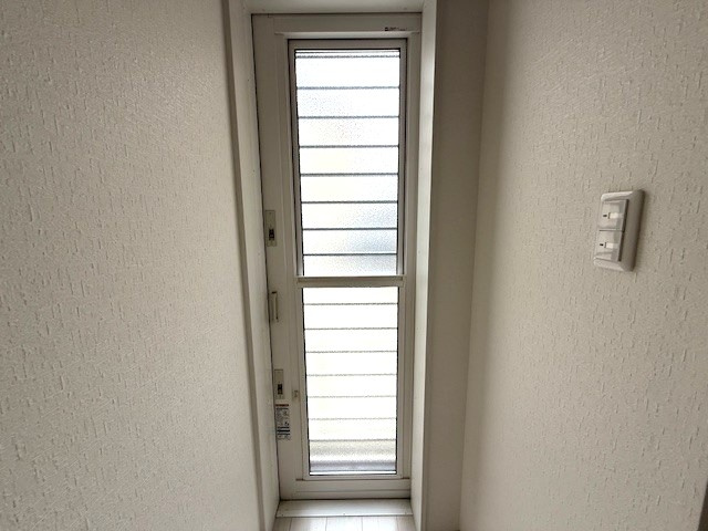 大和高田市中今里町のその他|キッチン横の勝手口はゴミ出しや荷物の出し入れに便利です！