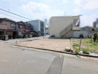 【前面道路含む現地写真】 | 新在家町西３丁　売土地 | ご家族に合ったプランをご提案いたします！資料請求だけでもお気軽にお問い合わせくださいね♪
