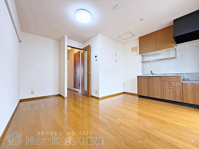 【居間・リビング】 | セジュール里【名古屋市賃貸・ワンフロアー2戸】