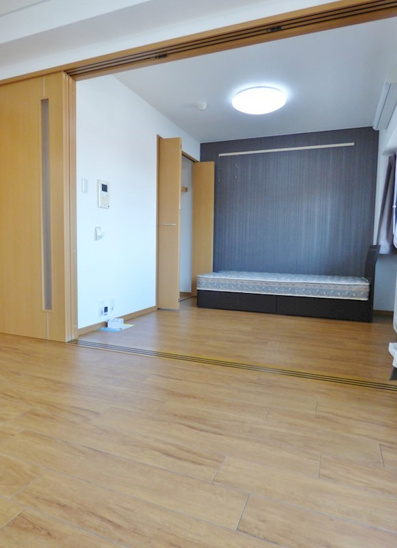 【居間・リビング】チェリービュウ芦屋川 