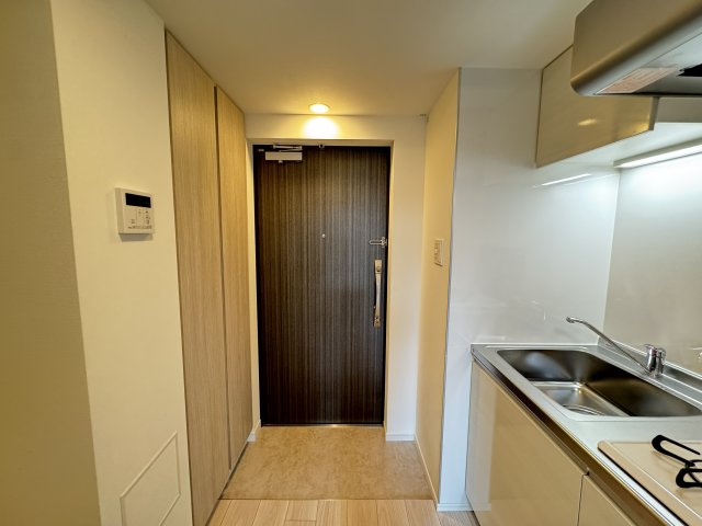 S-RESIDENCE松戸Iriseの玄関