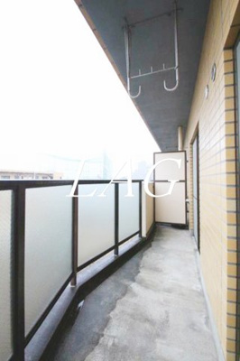 【バルコニー】 | カザリヤマンションＡ棟 | バルコニーです。