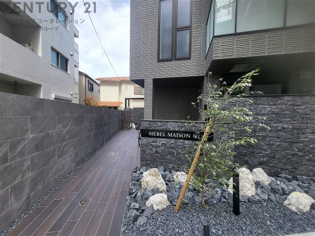 HEBEL MAISON 塚口のエントランス