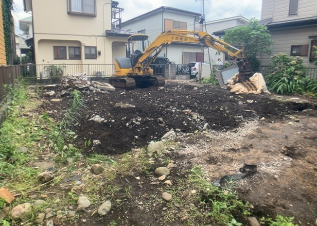 【外観】 | 物件の詳細については、現地を見てわかること以外に、役所や法務局などで調べないとわからないことがあります。そのため、現地に行く場合は、もしこの物件を買ったらどのような生活ができるかをイメージしましょう。