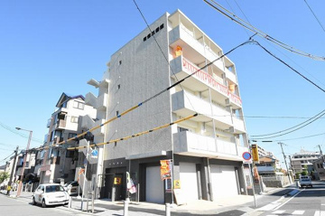 エレベーター付きで重い荷物も楽々♪