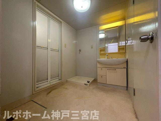 グリーンハイツ諏訪山の洗面所