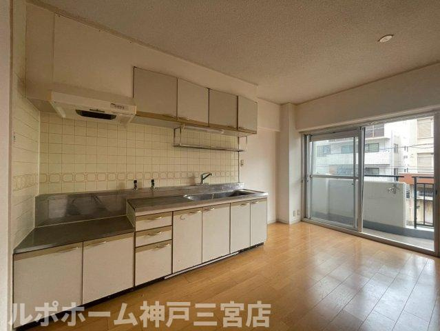 グリーンハイツ諏訪山のキッチン