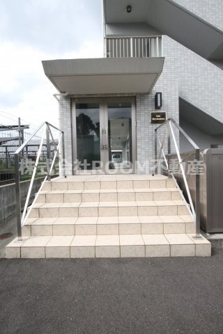 リアン都島のエントランス|毎日通るエントランスはこのようになっています