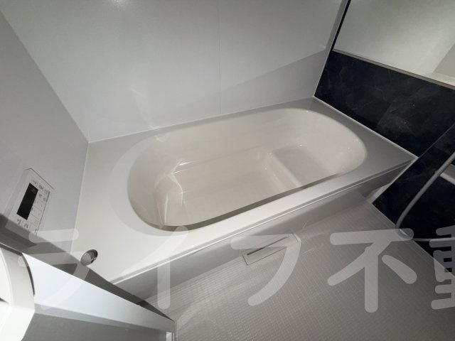 アット横小路の浴室