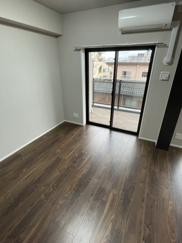 レーベン長岡南町THE CLASSの寝室