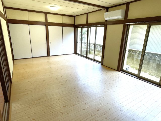 九十九里町片貝1761TC貸家の居間・リビング