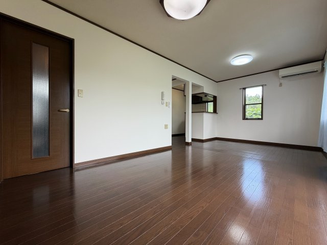 【居間・リビング】 | 米原戸建