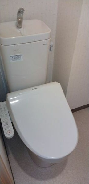 ヴィラエーデル大須のトイレ|ゆったりとした空間のトイレです