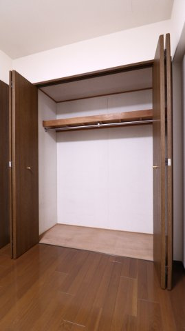 プラザハイツ二ツ屋C棟の収納