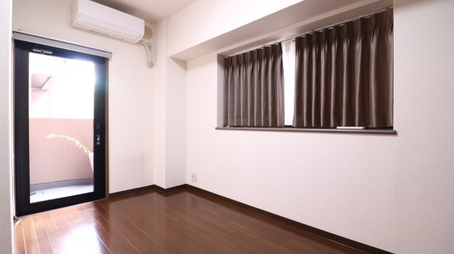 プラザハイツ二ツ屋C棟の子供部屋