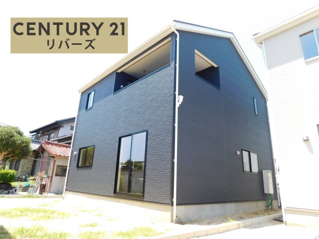 あま市七宝町遠島八幡島の新築一戸建の外観|◇１号棟◇　　いつでも見学出来ます♪♪（お問合せ当日、平日、水曜、夜間でもＯＫ）　敷地５８．６６坪！　駐車並列３台ＯＫ！　南に広い庭付き、陽当たり良好！　耐震＋制震の安心な家♪　広いＬＤＫ１８．０帖♪