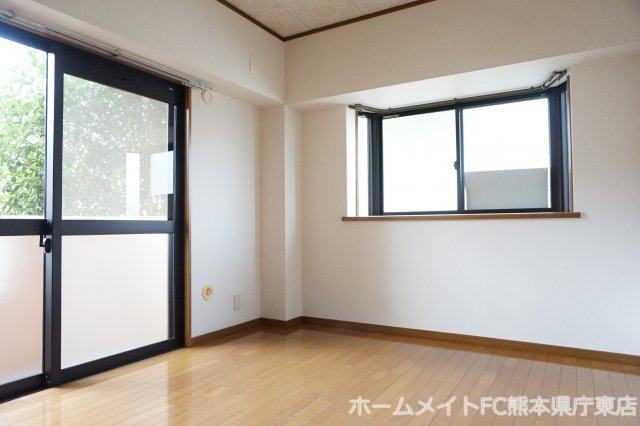 熊本市東区長嶺東３丁目の賃貸マンションの洋室