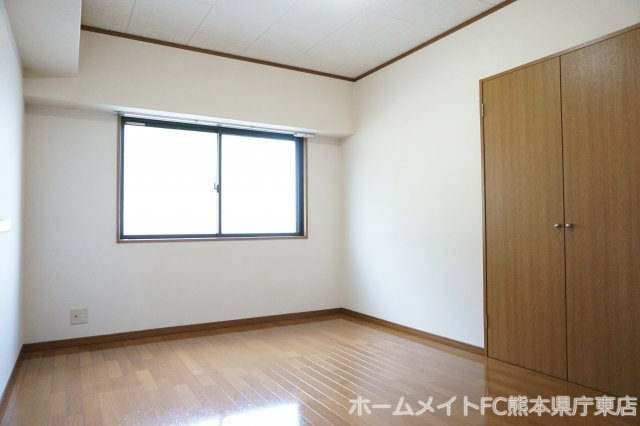 熊本市東区長嶺東３丁目の賃貸マンションの洋室