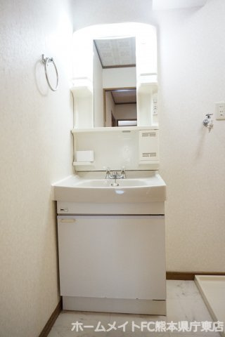 熊本市東区長嶺東３丁目の賃貸マンションの独立洗面台
