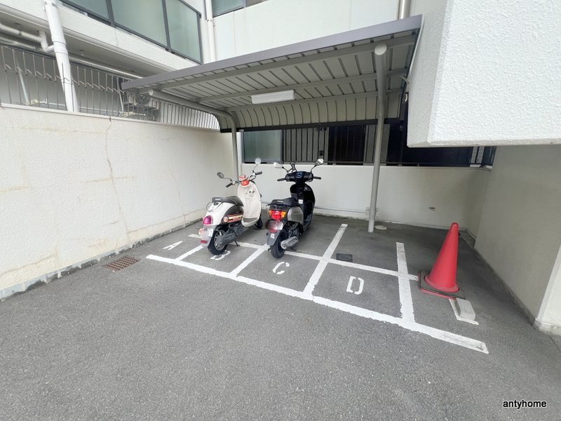 MSR京橋　仲介手数料無料の駐車場