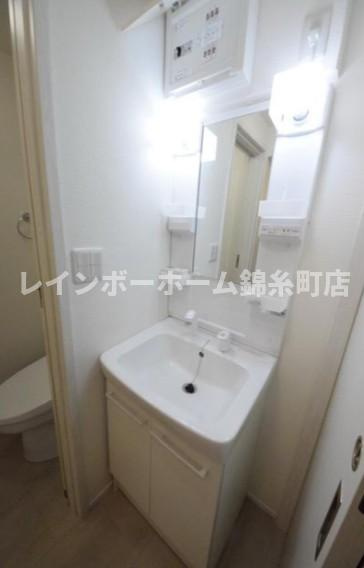 La premièreの独立洗面台|※建築中のため参考写真となります。