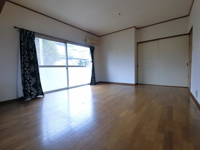 【居間・リビング】
