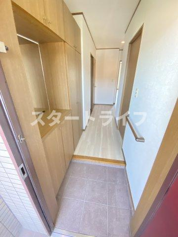 大阪市淀川区野中北１丁目の賃貸マンションの玄関