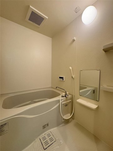 クロノス52鶴羽田の浴室