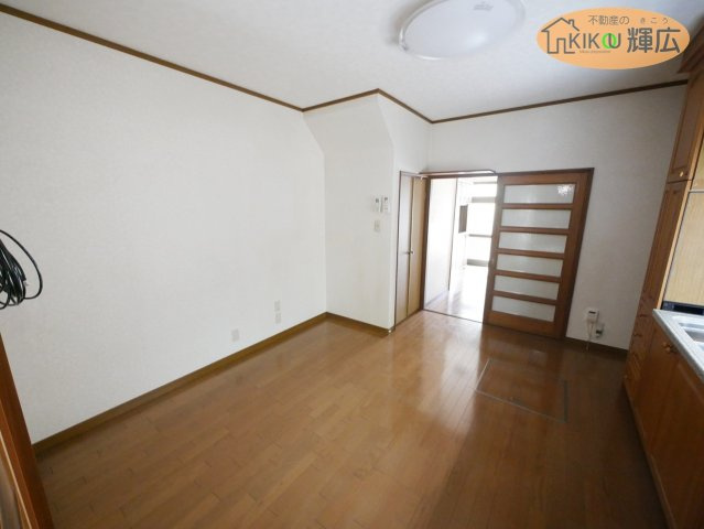 姫路市幸町　中古戸建の居間・リビング