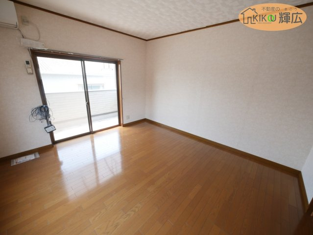 姫路市幸町　中古戸建の洋室