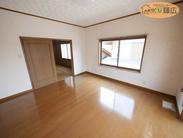 姫路市幸町　中古戸建の洋室