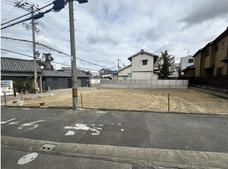 北区金岡町　売土地の前面道路含む現地写真