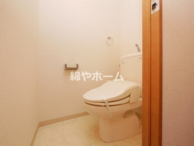エスティライフ難波西のトイレ|落ち着いたトイレです