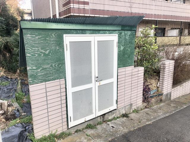 カサデシライⅠのその他共用部分|敷地内ゴミ置き場です。