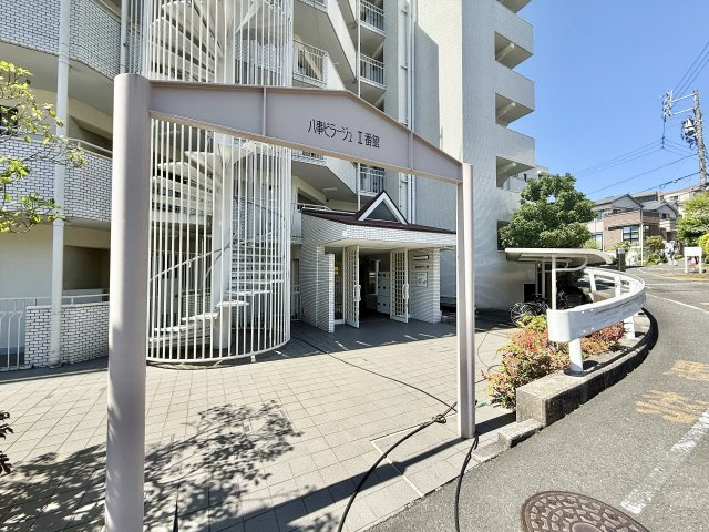 荘苑八事ビラージュ一番館の外観